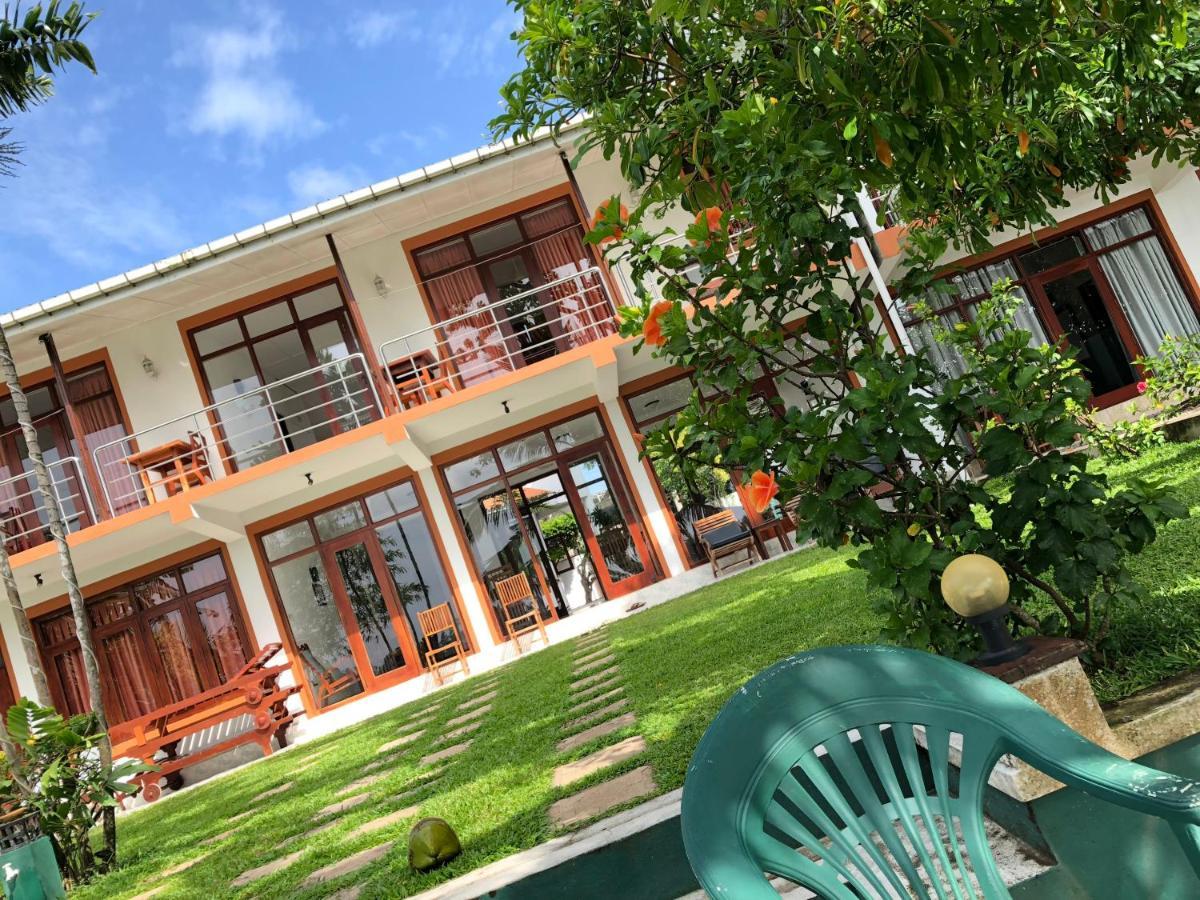 Riverside Inn Fuji Bentota Dış mekan fotoğraf