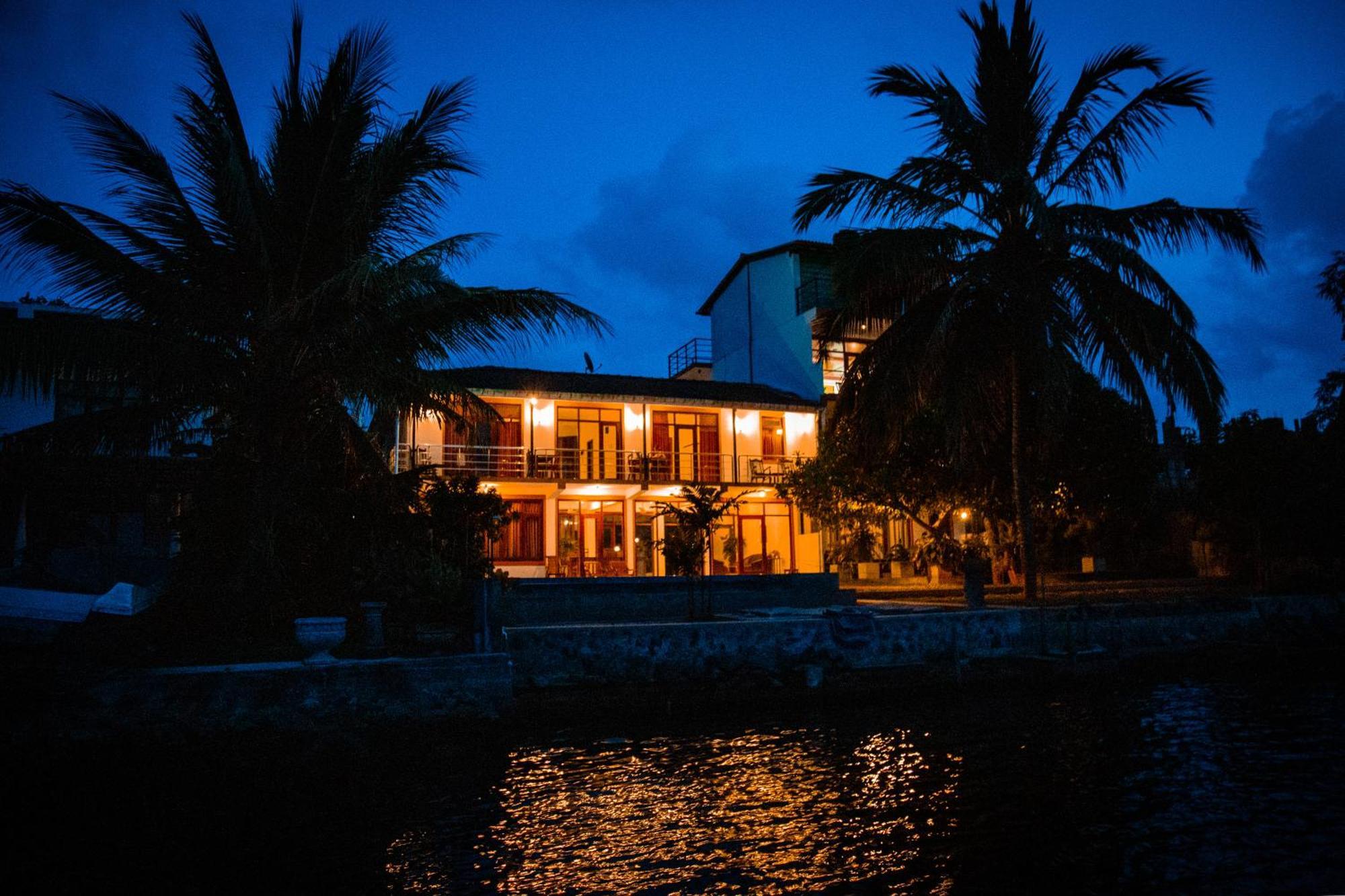 Riverside Inn Fuji Bentota Dış mekan fotoğraf