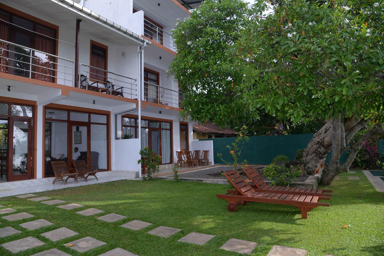 Riverside Inn Fuji Bentota Dış mekan fotoğraf